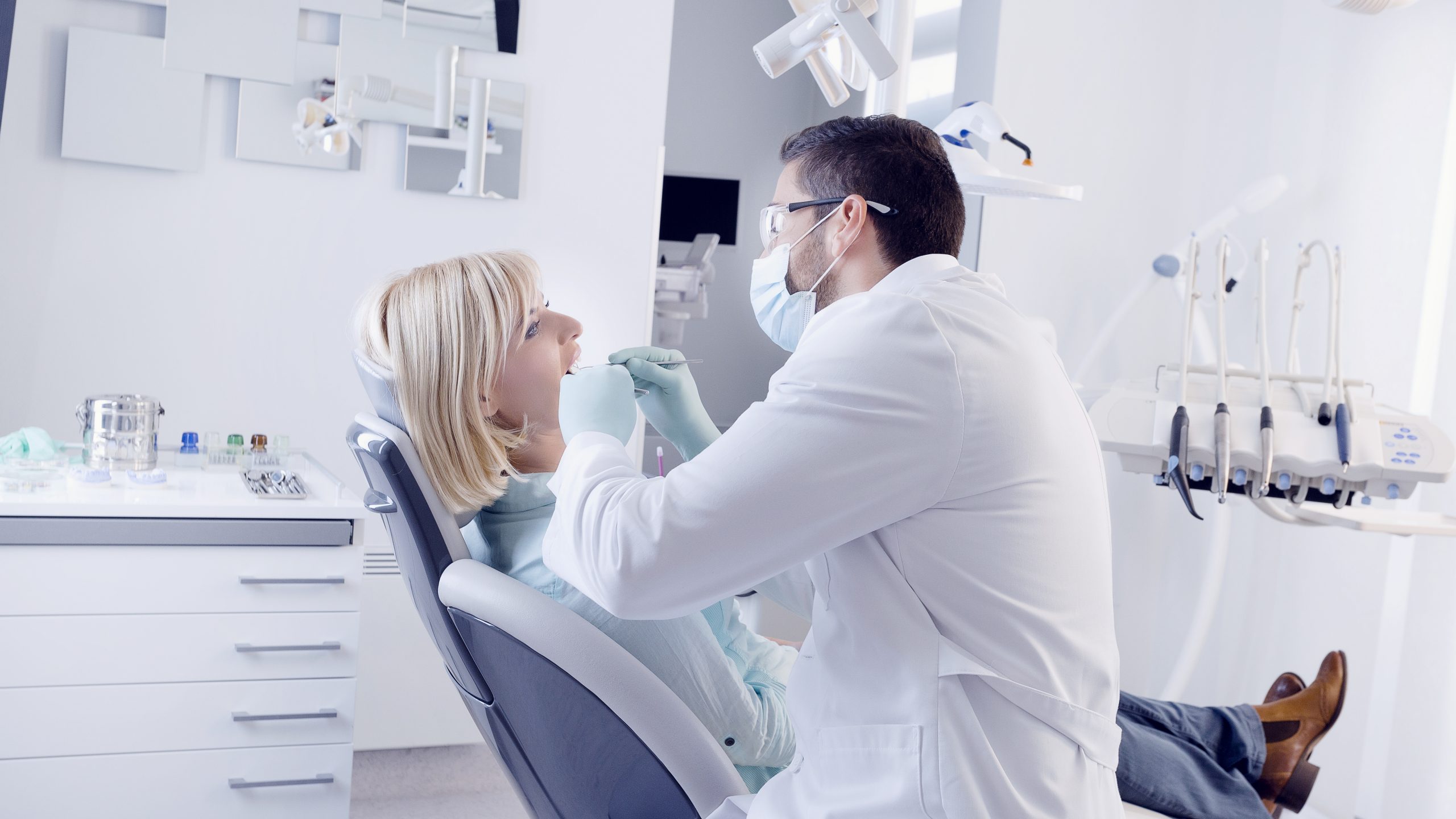 Dentist in Helena, AR